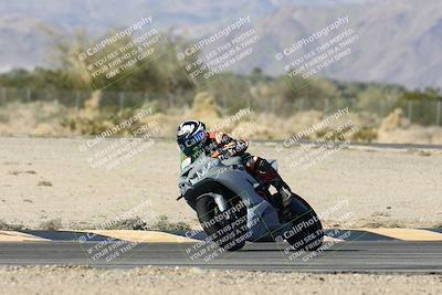 media/Dec-04-2025-Racers Edge (Thu) [[5ebc9f124d]]/3-B Group/1-Session 1 (Turn 7)/